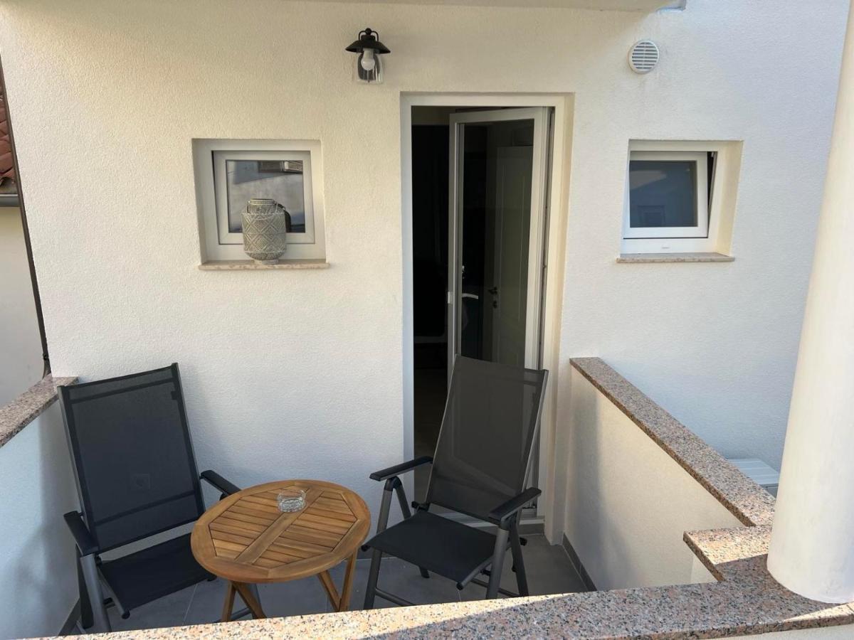 Casa Pozzetto Lägenhet Novigrad Istria Exteriör bild